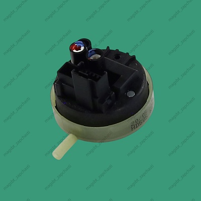 Датчик уровня воды INDESIT ARISTON 3 конт C00263271 Датчик уровня воды INDESIT ARISTON 3 конт C00263271
