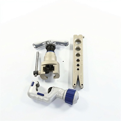 Вальцовка VFT-808L-IS 1 плашка 1/4"-3/4" трещ пласт.кейс VALUE Вальцовка VFT-808L-IS 1 плашка 1/4"-3/4" трещ пласт.кейс VALUE