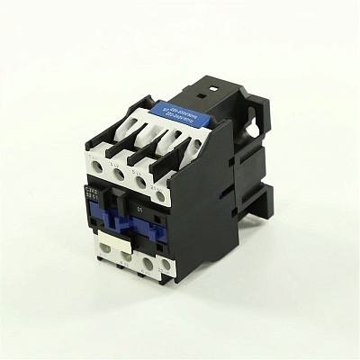 Контактор 32А 220V электромагнитный пускатель