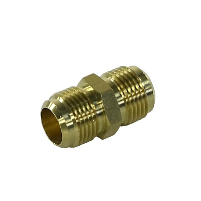 Adapter 5/8M x 5/8M SAE