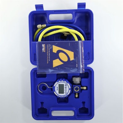 Manifold 1 valve R22/32/134/290/410/404/407/507/1234YF low, electronic, in a case VALUE photo 2493957 Manifold 1 valve R22/32/134/290/410/404/407/507/1234YF low, electronic, in a case VALUE photo 2493957