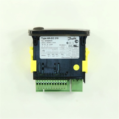Блок управления DANFOSS 2 датчика EKC 210 084B8520 (974) photo 2388683 Блок управления DANFOSS 2 датчика EKC 210 084B8520 (974) photo 2388683