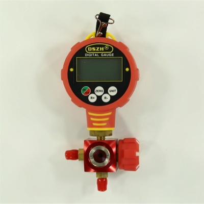 Digital pressure gauge manifold WK-6881H R22/134/404/404 Ø68 mm high pressure photo 2493930 Digital pressure gauge manifold WK-6881H R22/134/404/404 Ø68 mm high pressure photo 2493930