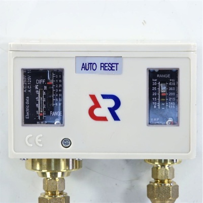*Pressure switch RIDAN KR 15 automatic return. photo 2428885