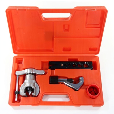 Вальцовка CT-806A-L эксцентриковая 1 плашка 1/4"-3/4" трещ пласт.кейс красный photo 2388875 Вальцовка CT-806A-L эксцентриковая 1 плашка 1/4"-3/4" трещ пласт.кейс красный photo 2388875