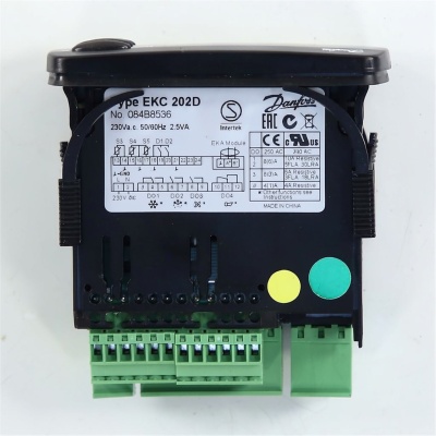 Блок управления DANFOSS 2 датчика EKC 202D 084B8536 (974) photo 2416358 Блок управления DANFOSS 2 датчика EKC 202D 084B8536 (974) photo 2416358
