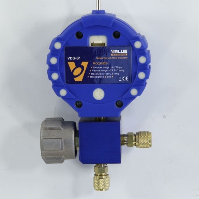 Manifold 1 valve R22/32/134/290/410/404/407/507/1234YF low, electronic, in a case VALUE photo 2493956 Manifold 1 valve R22/32/134/290/410/404/407/507/1234YF low, electronic, in a case VALUE photo 2493956