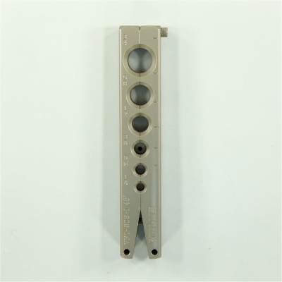 Вальцовка VFT-809-IS 1 плашка 1/4"-3/4" трещ с огранич подачи пласт.кейс VALUE photo 2389071 Вальцовка VFT-809-IS 1 плашка 1/4"-3/4" трещ с огранич подачи пласт.кейс VALUE photo 2389071